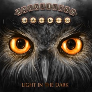 Revolution Saints - Light In The Dark i gruppen CD / Hårdrock,Pop-Rock hos Bengans Skivbutik AB (2540157)