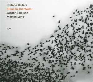 Stefano Bollani Jesper Bodilsen Mor - Stone In The Water i gruppen CD / Jazz hos Bengans Skivbutik AB (524761)