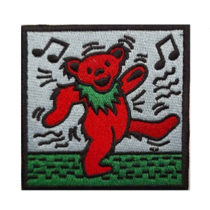 Grateful Dead - Dancing Bear Woven Patch i gruppen MERCHANDISE / Merch / Pop-Rock hos Bengans Skivbutik AB (5537909)