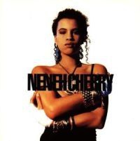 Neneh Cherry - Raw Like Sushi i gruppen VI TIPSAR / CD Klassiker hos Bengans Skivbutik AB (557950)