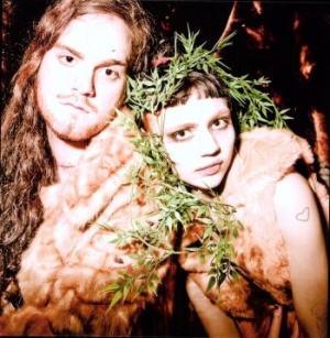 Grimes And D'eon - Darkbloom (Reissue) i gruppen CD / Pop-Rock hos Bengans Skivbutik AB (1188889)