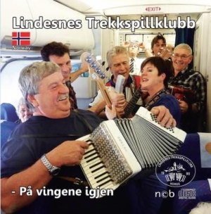 Lindesnes Trekkspillklubb - På Vingene Igjen i gruppen CD / Pop hos Bengans Skivbutik AB (1908146)