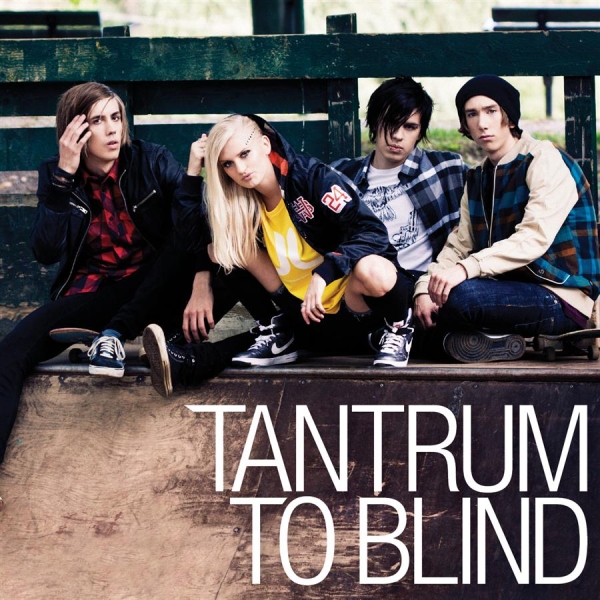Tantrum To Blind - Walk Out i gruppen CD / Pop hos Bengans Skivbutik AB (2124276)