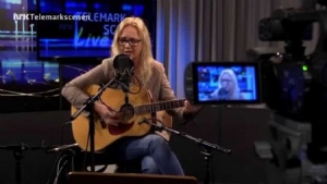 Holt Lina - Resien i gruppen CD / Pop-Rock hos Bengans Skivbutik AB (2396054)