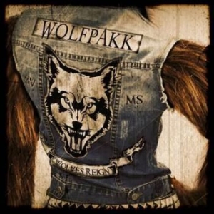 Wolfpakk - Wolves Reign i gruppen CD / Hårdrock/ Heavy metal hos Bengans Skivbutik AB (2409736)