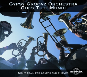 Gypsy Groovz Orchestra - Goes Tuttimundi i gruppen CD / Worldmusic/ Folkmusik hos Bengans Skivbutik AB (3042038)