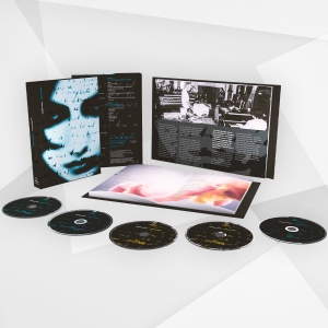 Marillion - Brave (Ltd. 4Cd/1Bluray Box) i gruppen MUSIK / Musik Blu-Ray / Pop-Rock hos Bengans Skivbutik AB (3065711)
