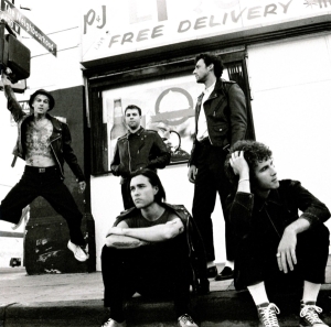 Neighbourhood The - The Neighbourhood i gruppen CD / Pop-Rock hos Bengans Skivbutik AB (3118306)