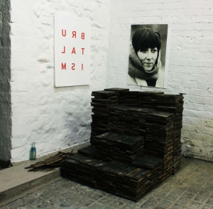 Idles - Brutalism i gruppen CD / Pop-Rock hos Bengans Skivbutik AB (3486029)