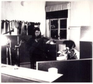 Thisell - Ii (Vinyl) i gruppen ÖVRIGT / Övrigt / aub hos Bengans Skivbutik AB (3529708)