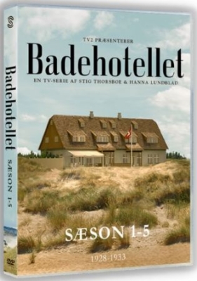 Badhotellet - Säsong 1-5 i gruppen ÖVRIGT / Film DVD hos Bengans Skivbutik AB (3701486)