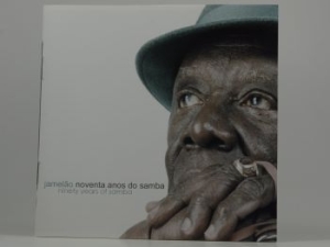 Jamelao - Ninety Years Of Samba i gruppen CD / Elektroniskt hos Bengans Skivbutik AB (3834990)