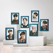 BTS - V - JIGSAW PUZZLE (108 piece + Frame + Photo Card) i gruppen Minishops / K-Pop Minishops / BTS hos Bengans Skivbutik AB (3913140)