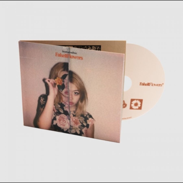 beabadoobee - Fake It Flowers i gruppen CD / Pop-Rock hos Bengans Skivbutik AB (4015077)