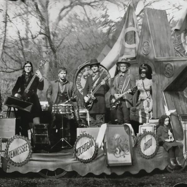 The Raconteurs - Consolers Of The Lonely i gruppen CD / Rock hos Bengans Skivbutik AB (4036048)