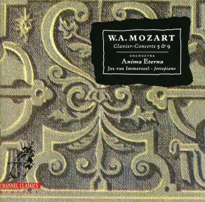 Mozart W A - Piano Concertos 5 & 9 i gruppen Externt_Lager / Naxoslager hos Bengans Skivbutik AB (4125029)