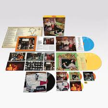 The kinks - Muswell Hillbillies / Everybody's In Show-Biz ((LP & CD & Blu-ray Boxset) i gruppen MUSIK / Musik Blu-Ray / Pop hos Bengans Skivbutik AB (4180801)