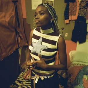 Hannah Jadagu - Aperture (Loser Edition Red Vinyl) i gruppen VINYL / Pop-Rock hos Bengans Skivbutik AB (4232399)