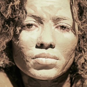 Nneka - Soul Is Heavy i gruppen ÖVRIGT / Music On Vinyl - Vårkampanj hos Bengans Skivbutik AB (4278354)