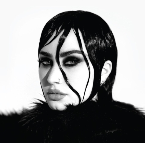 Demi Lovato - Revamped i gruppen VINYL / Pop-Rock hos Bengans Skivbutik AB (4309148)