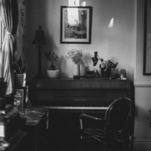 Strawberry Guy - F Song & Mrs Magic (Strings Version i gruppen VINYL / Pop-Rock hos Bengans Skivbutik AB (4315759)