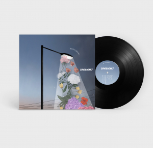 Division 7 - Bered en plats för... (Black Vinyl EP)  i gruppen VINYL / Pop-Rock hos Bengans Skivbutik AB (4330367)