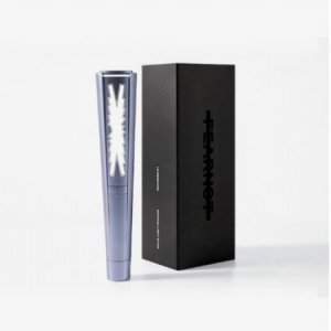 LE SSERAFIM - LE SSERAFIM - Official Light Stick i gruppen MERCHANDISE / Light Stick / K-Pop hos Bengans Skivbutik AB (4387353)