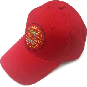 The Beatles - Sgt Pepper Red Baseball C i gruppen MERCHANDISE / Keps / Pop-Rock hos Bengans Skivbutik AB (4395744)