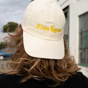 Dina Ögon - Cap -Yellow Embroided Logo i gruppen Minishops / Dina Ögon Shop hos Bengans Skivbutik AB (4410133)