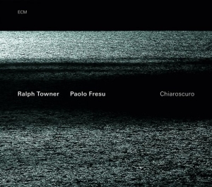 Ralph Towner / Paolo Fresu - Chiaroscuro i gruppen CD / Jazz hos Bengans Skivbutik AB (536166)