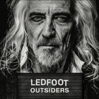 Ledfoot - Outsiders i gruppen VI TIPSAR / Fredagsreleaser / Fredag den 3:e Maj 2024 hos Bengans Skivbutik AB (5524009)