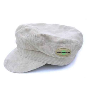 The Beatles - Corduroy With Badge Beige Help! Hat:  i gruppen MERCHANDISE / Pin-Button Badge / Pop-Rock hos Bengans Skivbutik AB (5536609)