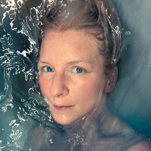 Ionnalee - Innocence Of Sound / Allting Vill Rinna Ut I Sand i gruppen VINYL / Pop-Rock hos Bengans Skivbutik AB (5574939)