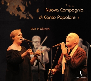 Nuova Compagnia Di Canto Popolare - Live In München 2011 i gruppen CD / Klassiskt hos Bengans Skivbutik AB (5575786)