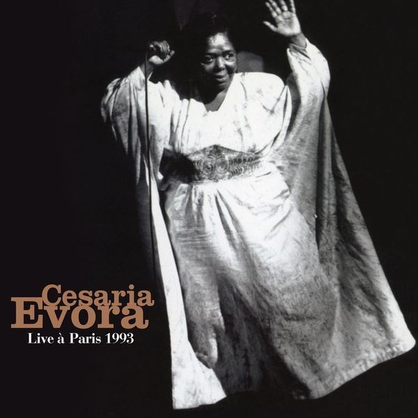 Cesaria Evora - Live À Paris 1993 i gruppen CD / Toppsäljare hos Bengans Skivbutik AB (5587402)