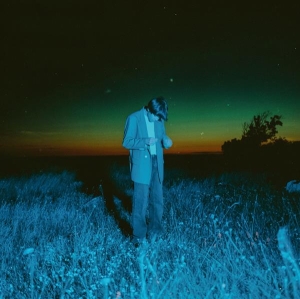 Isak Benjamin - Never Look Down i gruppen VI TIPSAR / Record Store Day / RSD 2025 hos Bengans Skivbutik AB (5587731)