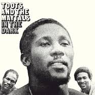 Toots & The Maytals - Split Seams/Vikt Hörn In The Dark i gruppen VINYL / Reggae hos Bengans Skivbutik AB (5588453)
