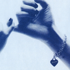 Momma - Welcome To My Blue Sky (Clear Vinyl) i gruppen VI TIPSAR / Bengans Personal Tipsar / Nellies Bästa 2025 hos Bengans Skivbutik AB (5591459)