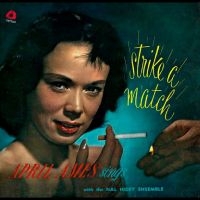 April Ames - Sings Strike A Match i gruppen VI TIPSAR / Fredagsreleaser / 2025-08-01 hos Bengans Skivbutik AB (5631983)