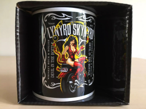 Lynyrd Skynyrd - Boxed Mug  i gruppen MERCHANDISE / Mugg / Pop-Rock hos Bengans Skivbutik AB (5634067)