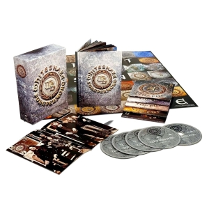 Whitesnake - Forevermore (Boxset: Remixed, Bonus Tracks, 60 page Booklet / 4CD & 1 Blu-ray) i gruppen VI TIPSAR / Fredagsreleaser / 2025-09-26 hos Bengans Skivbutik AB (5639165)