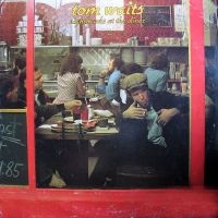 Tom Waits - Nighthawks At The Diner (50th Anniversary Yellow 2LP) i gruppen VI TIPSAR / Fredagsreleaser / 2025-10-24 hos Bengans Skivbutik AB (5640498)