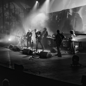 Giant Syndicate - Live At Fire 40 (Indie Exclusive, Silver Vinyl) i gruppen VI TIPSAR / Record Store Day / RSD 2026 hos Bengans Skivbutik AB (5657240)