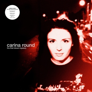 Round Carina - The First Blood Mystery - 25Th Anniversary Issue (Indie Exclusive, Deluxe Edition, Silver Vinyl) i gruppen VI TIPSAR / Record Store Day / RSD 2026 hos Bengans Skivbutik AB (5657281)