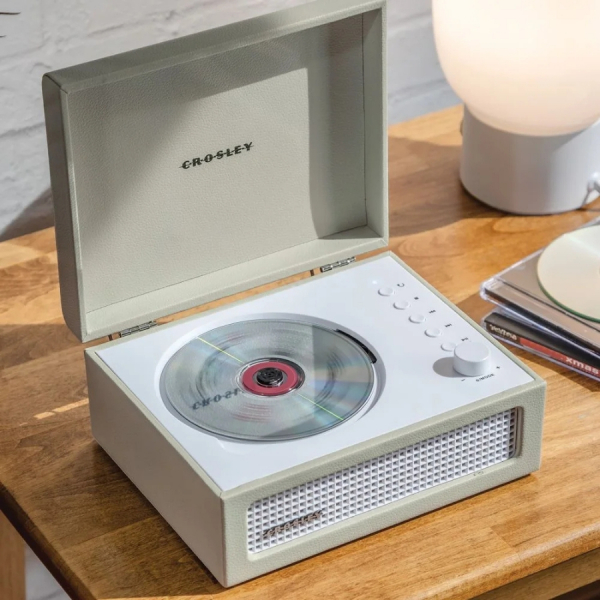 Cd-Player - Crosley Voyager CD Player (Dune) i gruppen TILLBEHÖR / Audio hos Bengans Skivbutik AB (5657818)