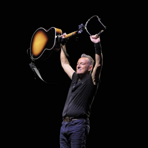 Jan M Lundahl - Last Man Standing: Bruce Springsteen Live 1999-2024 i gruppen VI TIPSAR / Musikböcker hos Bengans Skivbutik AB (5658023)