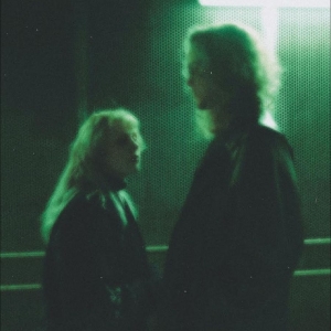 Glasblume - City In Rain i gruppen CD / Kommande / Pop-Rock hos Bengans Skivbutik AB (5658181)