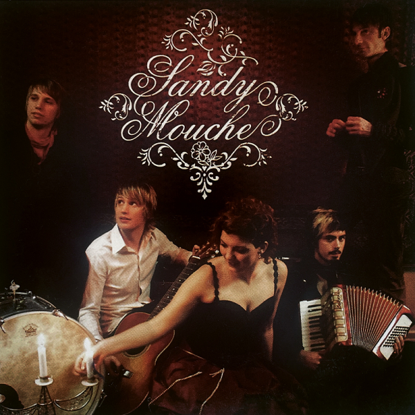 Sandy Mouche - Sandy Mouche EP (Digisleeve CD) i gruppen VI TIPSAR / Fredagsreleaser / 2026-06-05 hos Bengans Skivbutik AB (5662875)