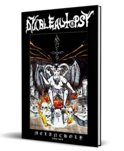 Dyable Autopsy - Melancholy 1992-1995 i gruppen ÖVRIGT / Övriga böcker hos Bengans Skivbutik AB (5663718)