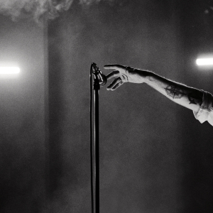 Thåström - Flytta Isbergen, Vattna Svärmorstungan, Ta Med Soporna Ut (2LP inkl signerat kort) i gruppen VINYL / Kommande / Pop-Rock hos Bengans Skivbutik AB (5664572)